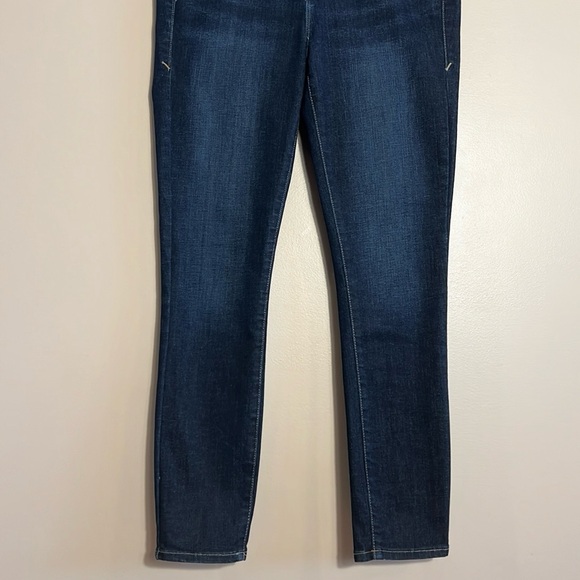Fits like 28 Good American Good Legs Jeans - Picture 4 of 9